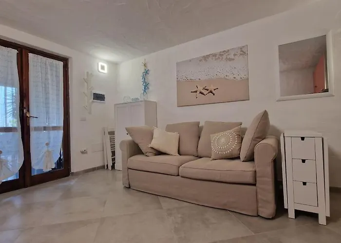 Happy Sun On The Hill * Olbia